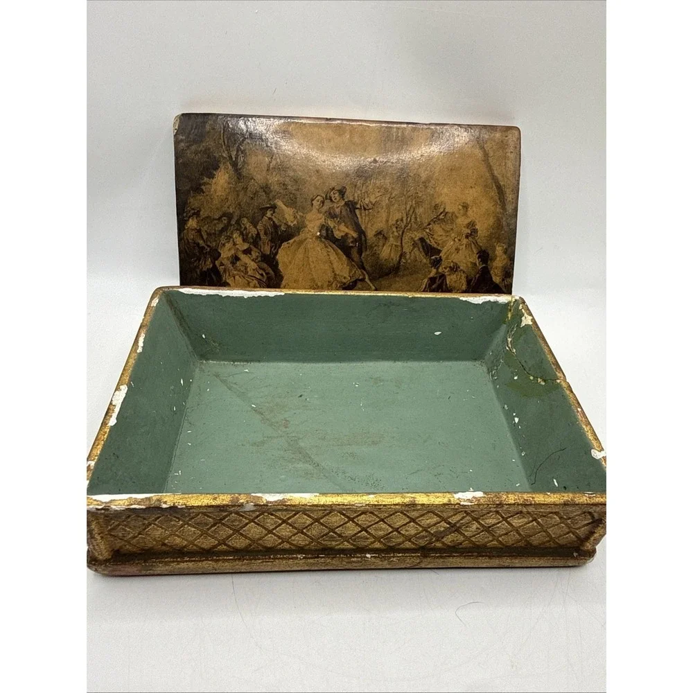 Vintage Italian Florentine Jewelry Box Gold Gilt Romantic Scene, Porcelain 6.5